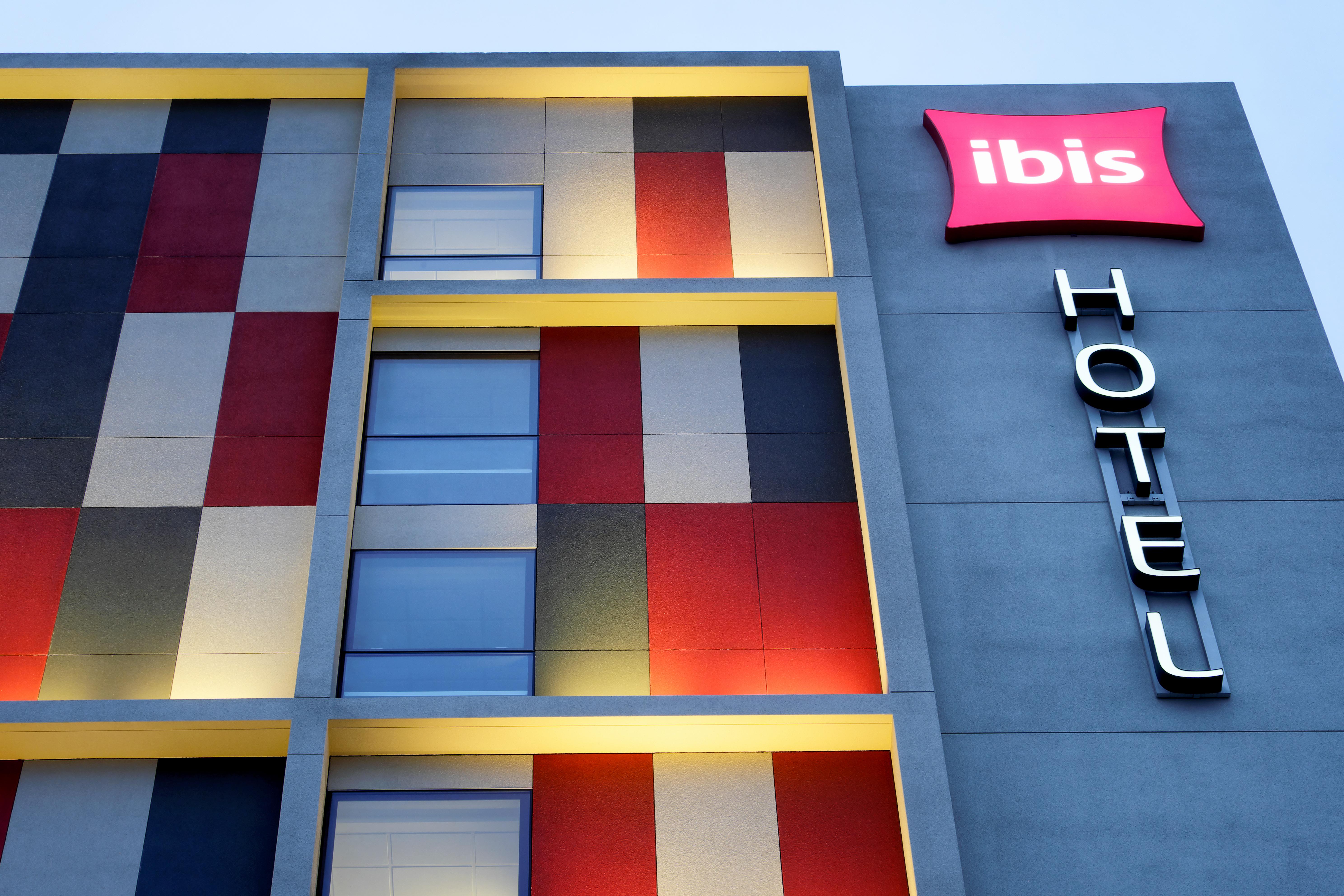 Ibis Trujillo Hotel Exterior foto